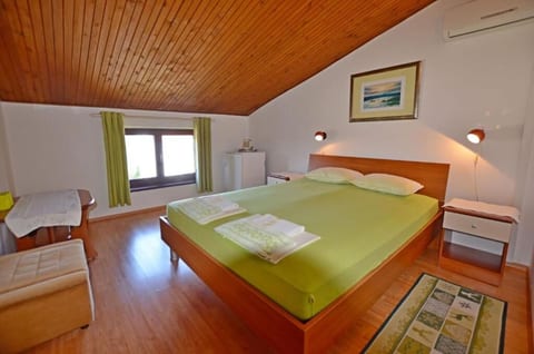 Apartments and Rooms Viktorija - Unit 52165-61