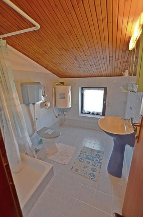 Apartments and Rooms Viktorija - Unit 52165-61