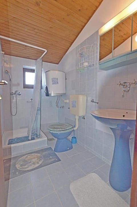 Apartments and Rooms Viktorija - Unit 52166-61
