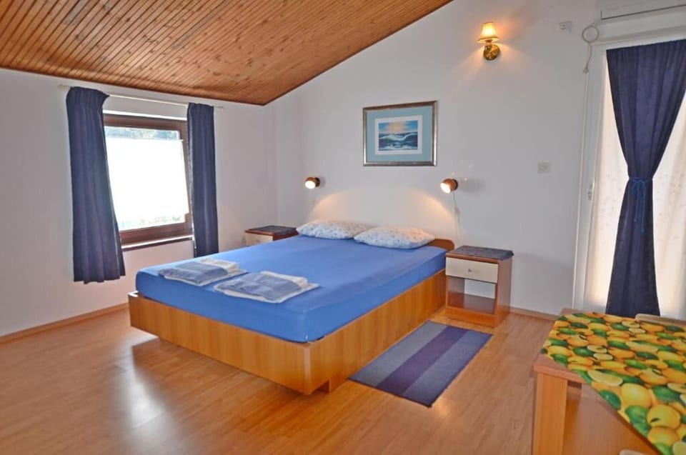 Apartments and Rooms Viktorija - Unit 52167-61
