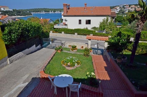 Apartments and Rooms Viktorija - Unit 52164-61
