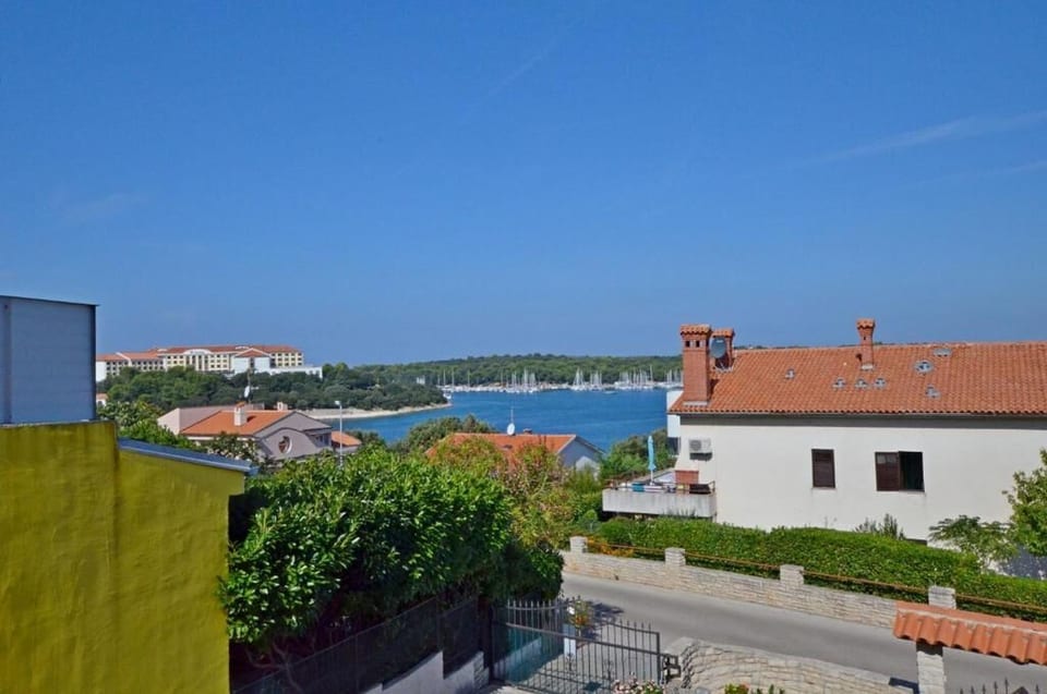 Apartments and Rooms Viktorija - Unit 52164-61