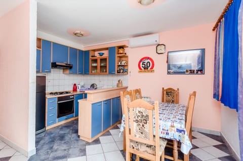 Apartments Rajka - Unit 52230-61