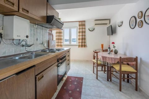 Apartments Vera - Unit 52234-61