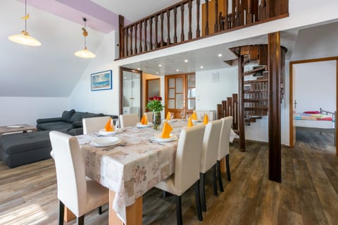 Apartments Ljiljana - Unit 52258-61
