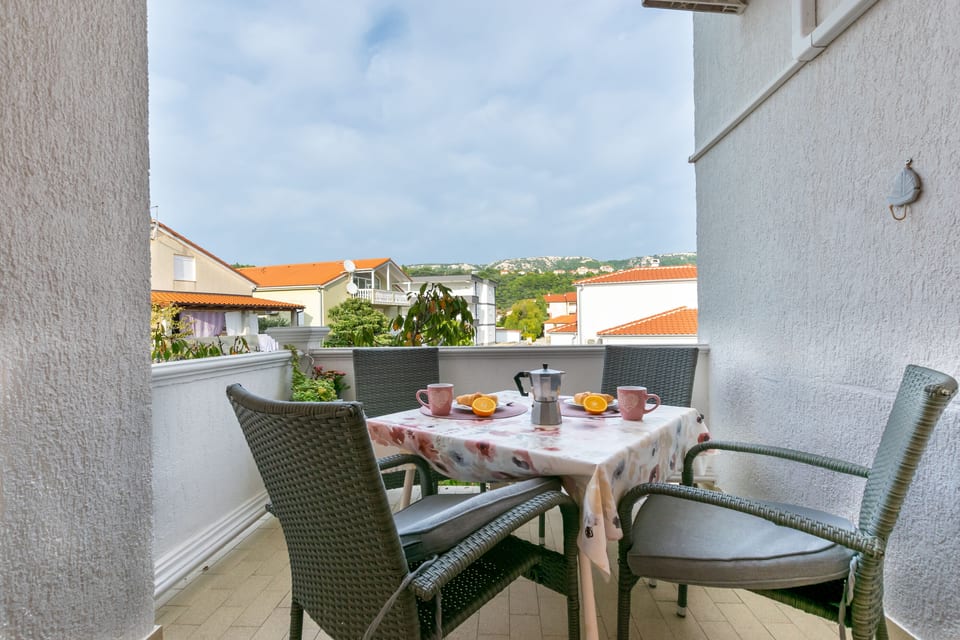 Apartments Dolores - Unit 52260-61 - Croatia