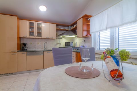 Apartments Dolores - Unit 52261-61