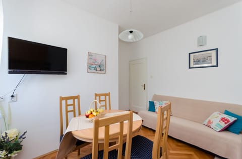 Apartments Rajka - Unit 52262-61