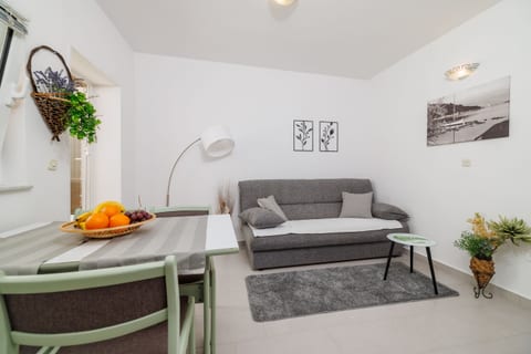 Apartments Rajka - Unit 52263-61