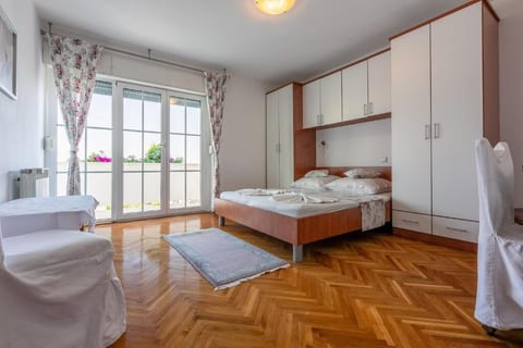 Apartments Vila Antula - Unit 52369-61