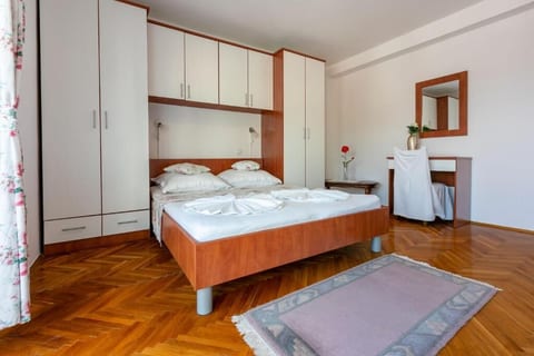 Apartments Vila Antula - Unit 52369-61