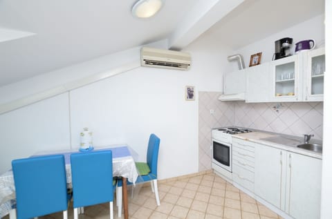 Apartments Kristina - Unit 52555-61
