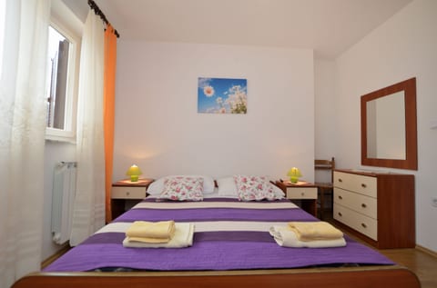 Apartments Kristina - Unit 52556-61