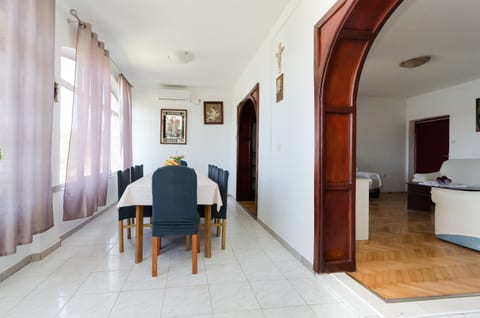 Apartments Katica - Unit 52587-61