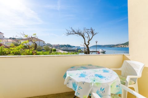 Apartments Darko by the sea - Unit 52595-61