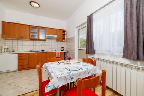 Apartments Krunoslav - Unit 52625-61