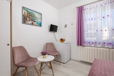 Apartments and Room Slavica - Unit 52662-61