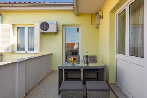Apartments and Room Slavica - Unit 52661-61