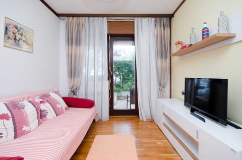 Apartments Ivanka - Unit 52665-61