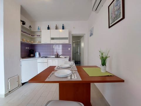 Apartments Ivanka - Unit 52667-61
