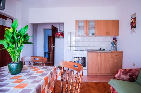 Apartments Biserka - Unit 52681-61