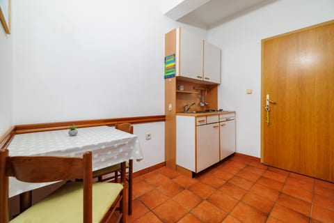 Apartments Info - Unit 52706-61