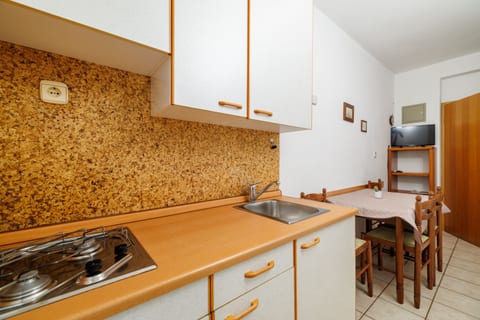 Apartments Info - Unit 52707-61