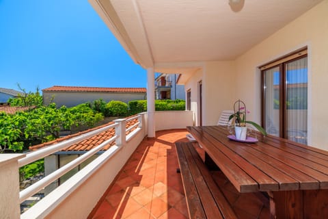 Apartments Info - Unit 52708-61