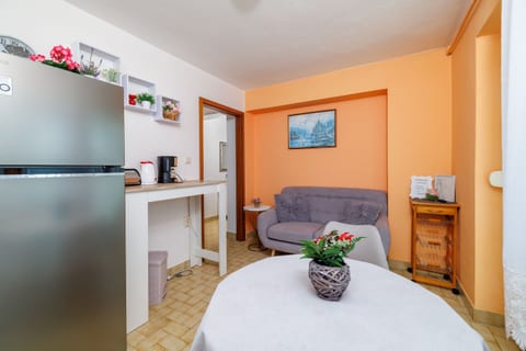 Apartments Melita - Unit 52968-61