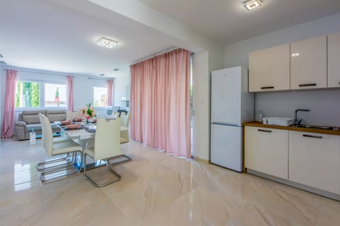 Apartments Cvetkovic - Unit 206874-16