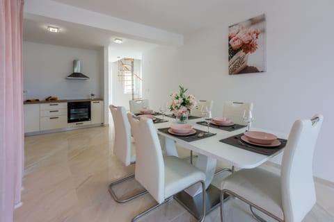 Apartments Cvetkovic - Unit 206874-16