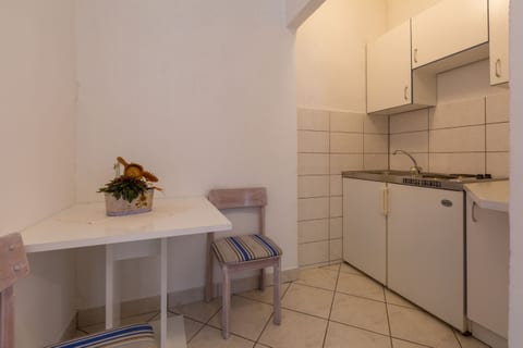 Apartments Dora - Unit 53036-61