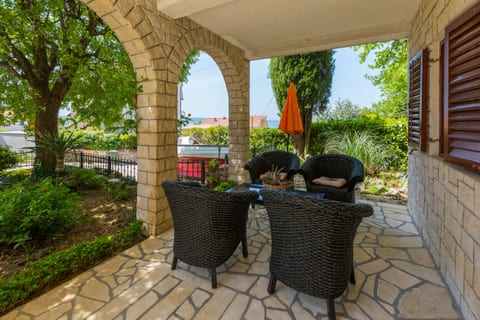 Apartments Dora - Unit 53037-61