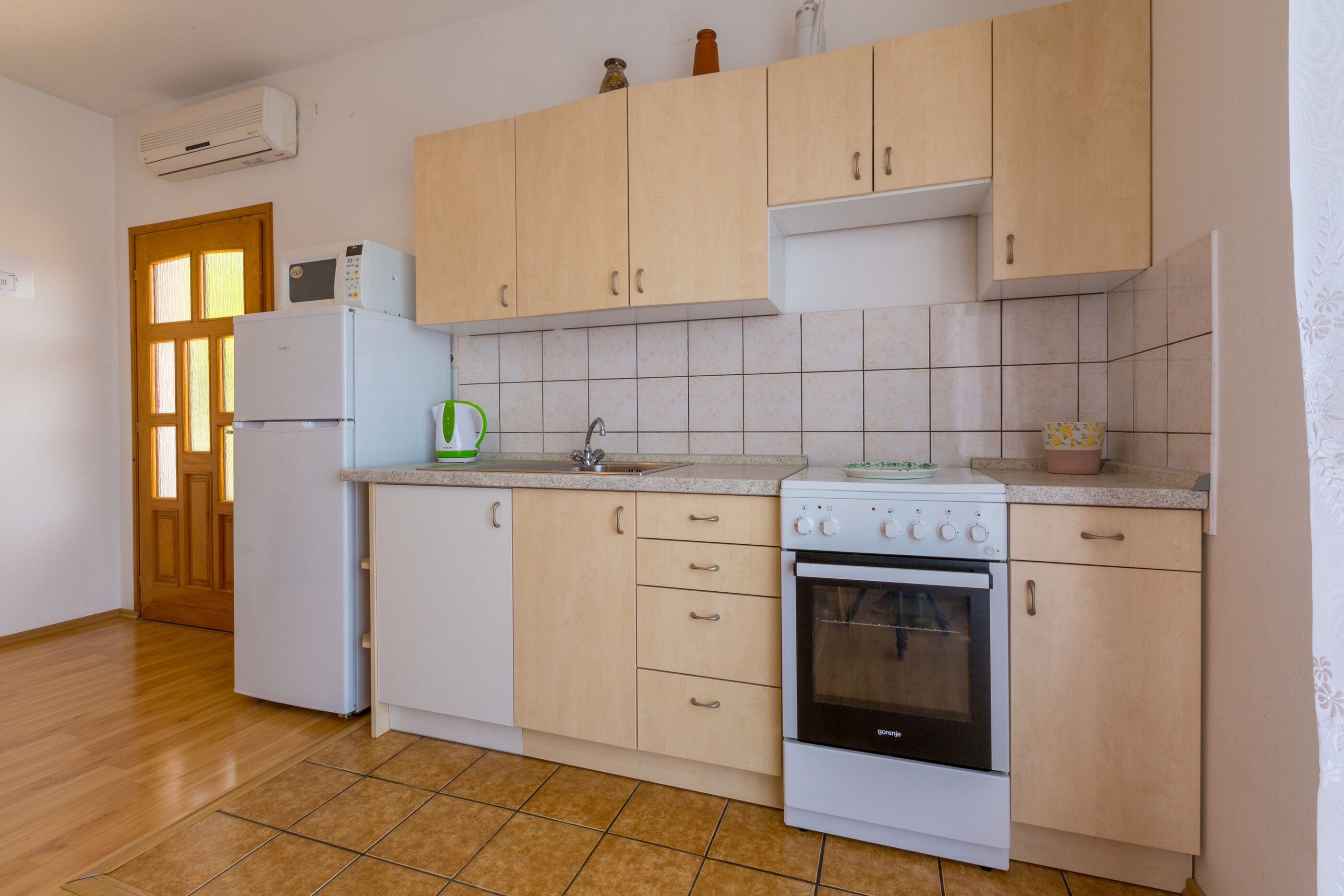 Apartments Dora - A3 - Selce