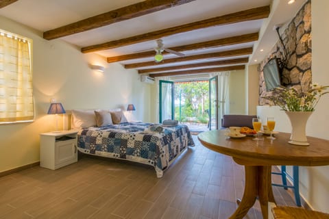 Apartments Neno - Unit 53053-61