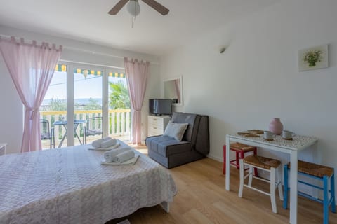 Apartments Neno - Unit 53054-61