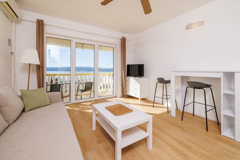 Apartments Neno - Unit 53055-61