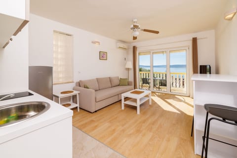 Apartments Neno - Unit 53055-61