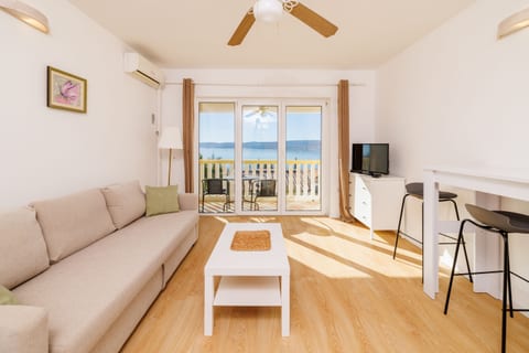 Apartments Neno - Unit 53055-61