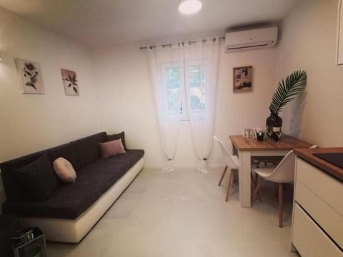 Apartments Diana Lovetovo - Unit 54514-61
