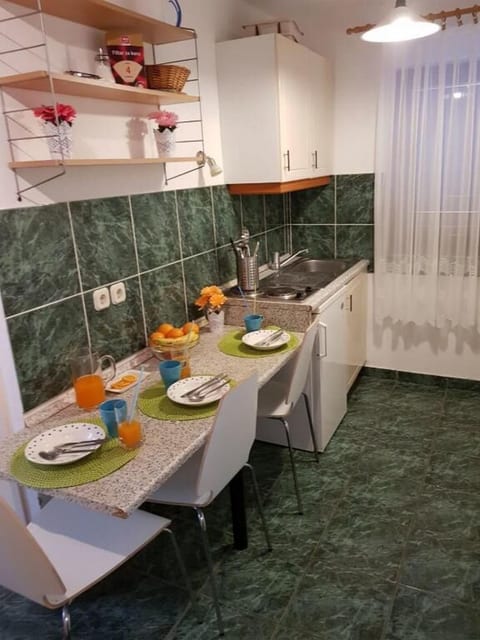 Apartments Diana Lovetovo - Unit 54939-61