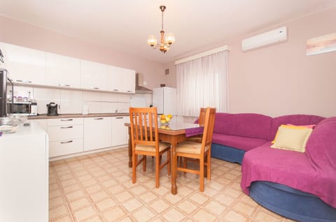 Apartment Danica - Unit 54515-61