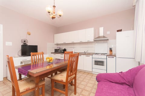 Apartment Danica - Unit 54515-61