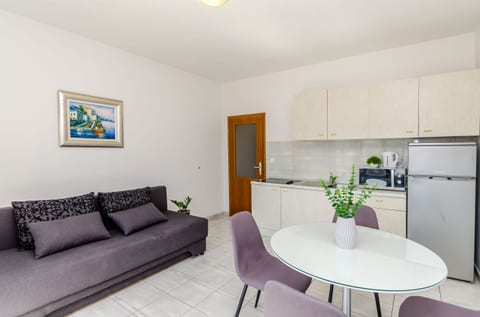 Apartments Marin Two - Unit 54516-61