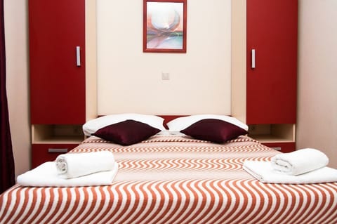 Apartments Seka - Unit 54548-61