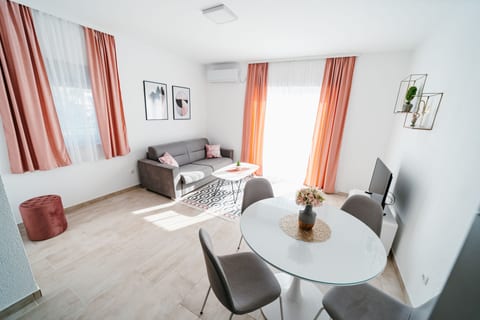 Apartments Seka - Unit 209461-5