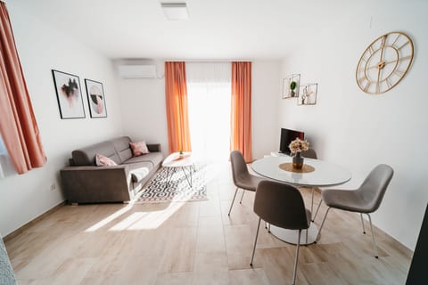 Apartments Seka - Unit 209461-5