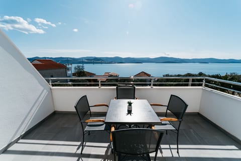 Apartments Seka - Unit 209462-5