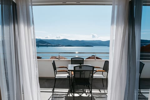 Apartments Seka - Unit 209462-5