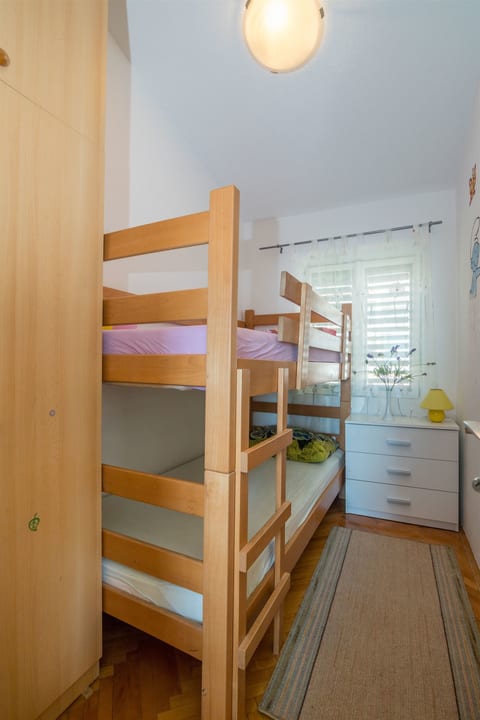 Apartments Tolj - Unit 54716-61